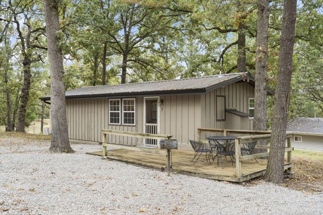 220 Bittersweet Circle, Kimberling City, MO 65686