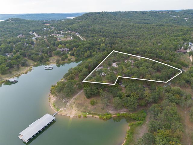 220 Bittersweet Circle, Kimberling City, MO 65686