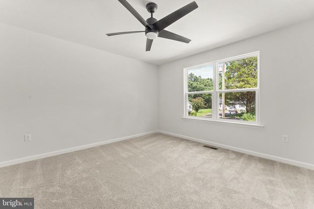 12312 PINEY LN, Remington, VA 22734