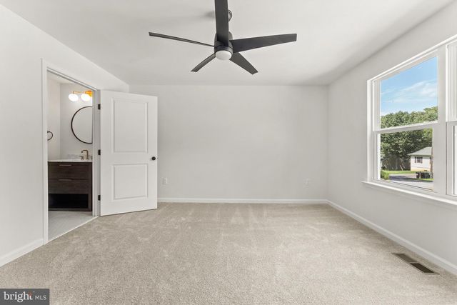 12312 PINEY LN, Remington, VA 22734