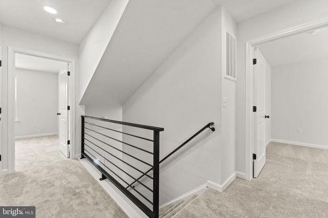 12312 PINEY LN, Remington, VA 22734