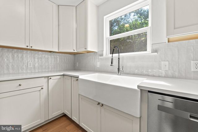 12312 PINEY LN, Remington, VA 22734
