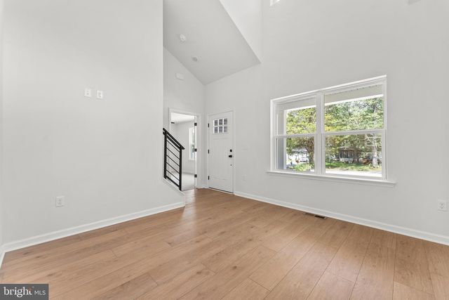 12312 PINEY LN, Remington, VA 22734
