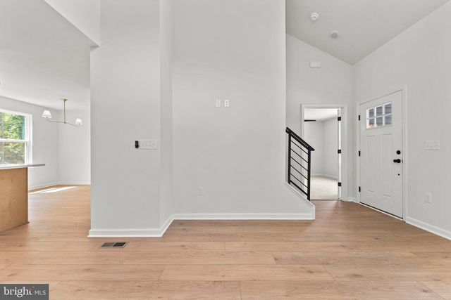 12312 PINEY LN, Remington, VA 22734