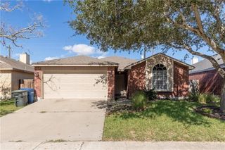 5318 Spring Brook Dr, Corpus Christi, TX 78413