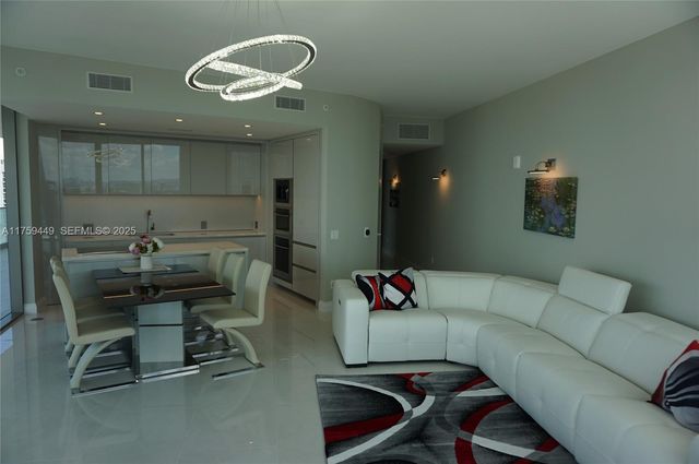 18975 SE Collins Avenue 3405, Sunny Isles Beach, FL 33160