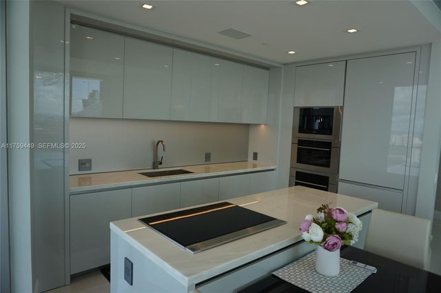 18975 SE Collins Avenue 3405, Sunny Isles Beach, FL 33160