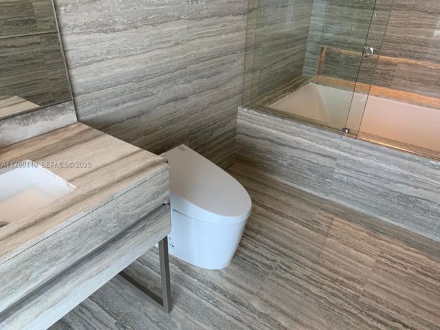 18975 SE Collins Avenue 3405, Sunny Isles Beach, FL 33160