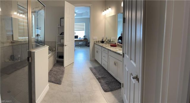 479 Spring Hill Lake LOOP, Cape Coral, FL 33993