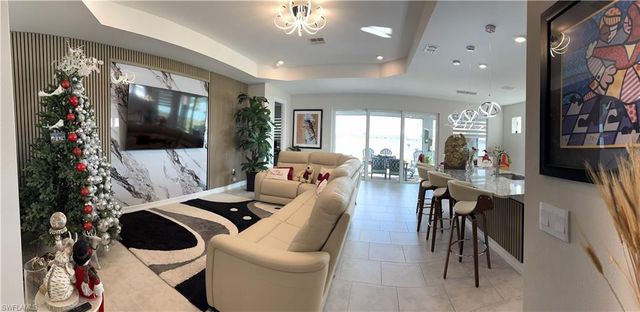 479 Spring Hill Lake LOOP, Cape Coral, FL 33993
