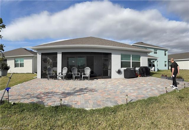 479 Spring Hill Lake LOOP, Cape Coral, FL 33993
