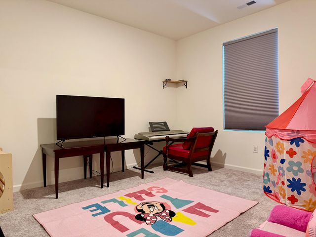 1829 S Creekside Court, Westville, IN 46391