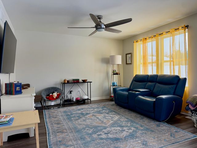 1829 S Creekside Court, Westville, IN 46391