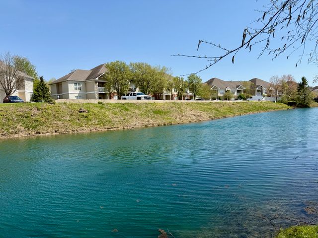 1829 S Creekside Court, Westville, IN 46391