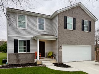 1829 S Creekside Court, Westville, IN 46391