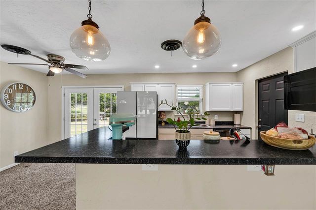 2202 NW 46th St, Lawton, OK 73505