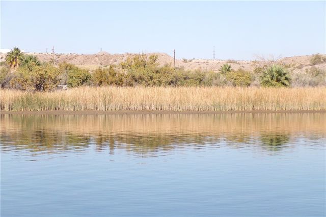 875 Riverfront Drive, Bullhead City, AZ 86442