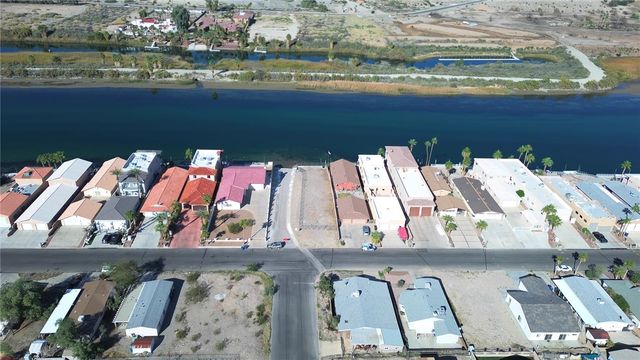 875 Riverfront Drive, Bullhead City, AZ 86442