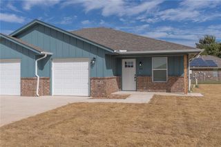 568 Parkhill Circle, Newcastle, OK 73065