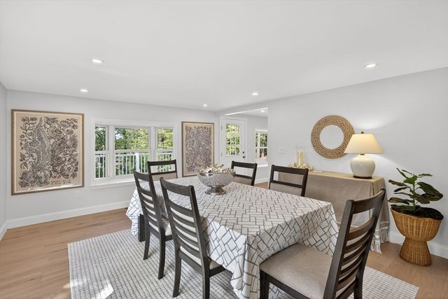 333 Old Comers Rd, Chatham, MA 02633