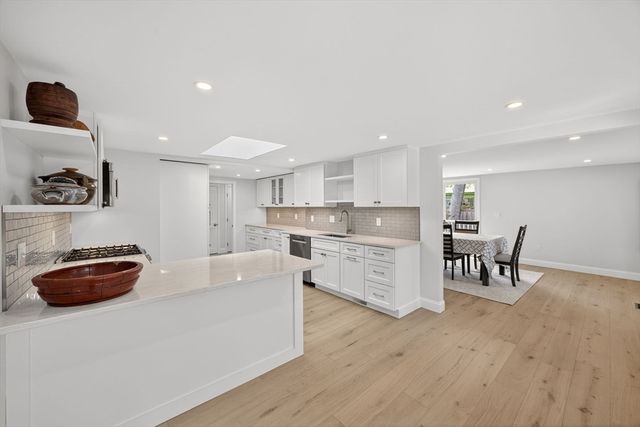 333 Old Comers Rd, Chatham, MA 02633