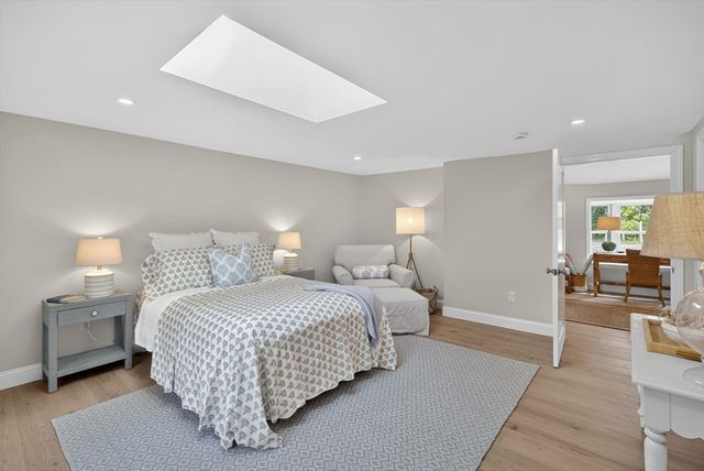 333 Old Comers Rd, Chatham, MA 02633