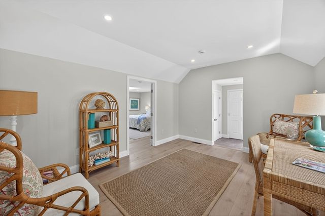 333 Old Comers Rd, Chatham, MA 02633