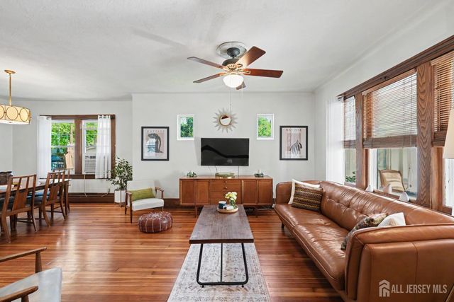 45 EGGERT Avenue, Metuchen, NJ 08840