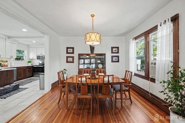 45 EGGERT Avenue, Metuchen, NJ 08840