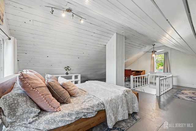 45 EGGERT Avenue, Metuchen, NJ 08840