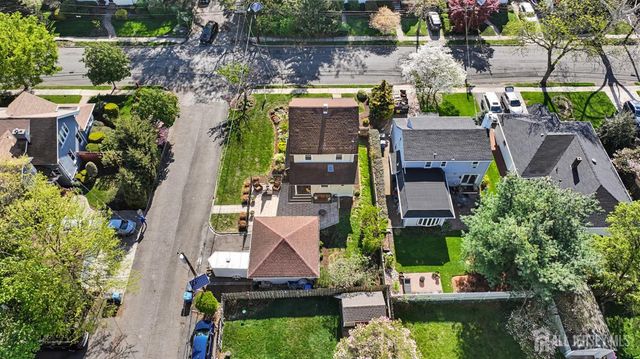 45 EGGERT Avenue, Metuchen, NJ 08840