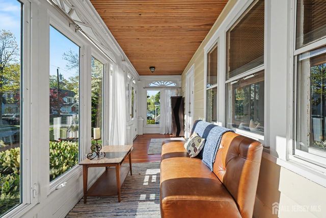 45 EGGERT Avenue, Metuchen, NJ 08840