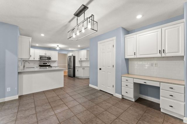 1658 Blue Heron Drive, Valparaiso, IN 46385