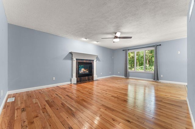 1658 Blue Heron Drive, Valparaiso, IN 46385