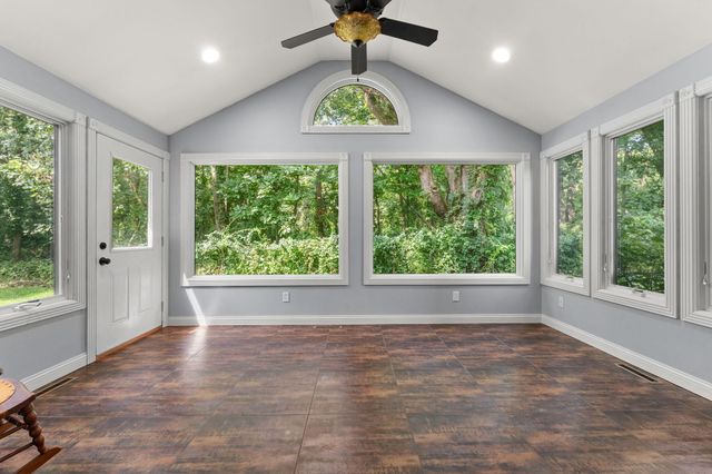 1658 Blue Heron Drive, Valparaiso, IN 46385