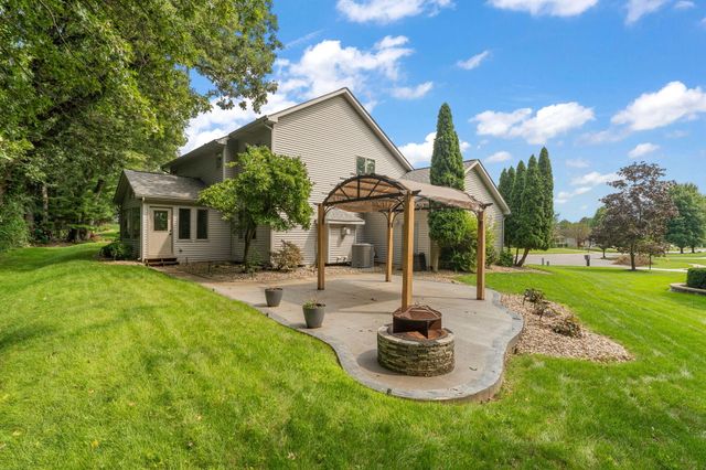 1658 Blue Heron Drive, Valparaiso, IN 46385