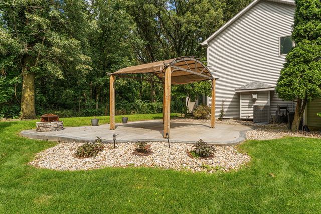 1658 Blue Heron Drive, Valparaiso, IN 46385