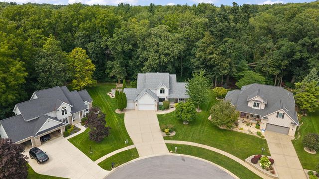 1658 Blue Heron Drive, Valparaiso, IN 46385