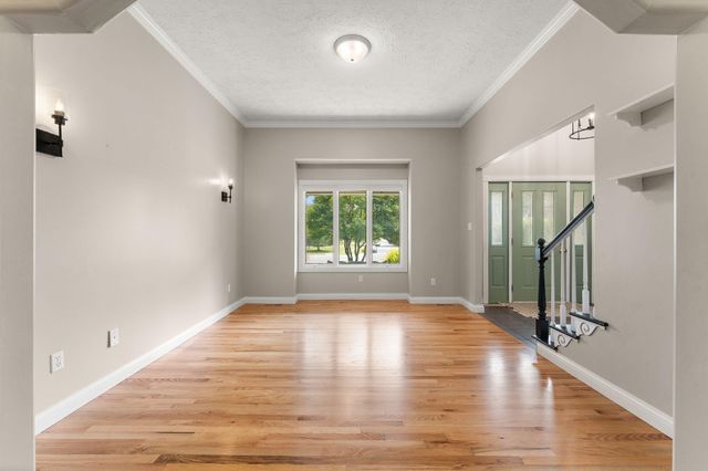 1658 Blue Heron Drive, Valparaiso, IN 46385