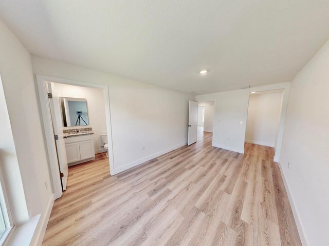 2710 Avenue Avenue E, Fort Pierce, FL 34947