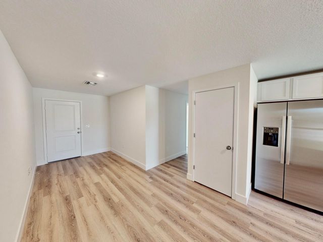 2710 Avenue Avenue E, Fort Pierce, FL 34947