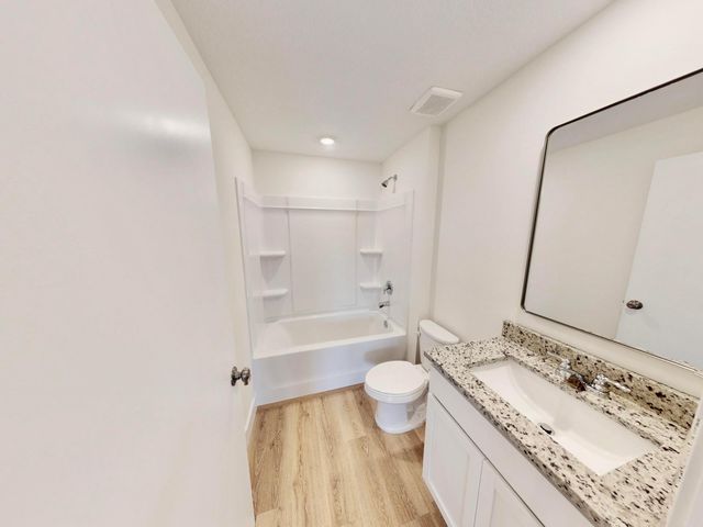 2710 Avenue Avenue E, Fort Pierce, FL 34947