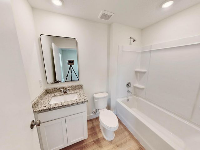 2710 Avenue Avenue E, Fort Pierce, FL 34947