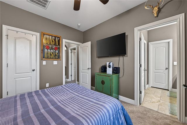 3724 N Jules Verne Avenue, Fayetteville, AR 72704