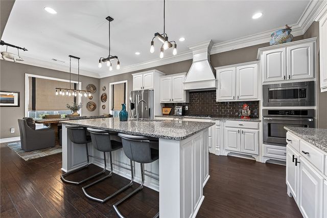 3724 N Jules Verne Avenue, Fayetteville, AR 72704