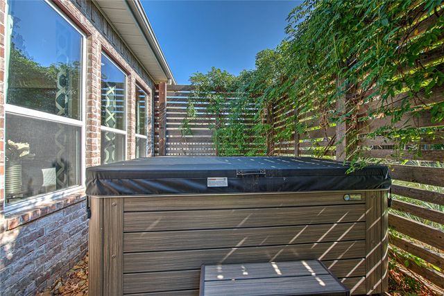 3724 N Jules Verne Avenue, Fayetteville, AR 72704