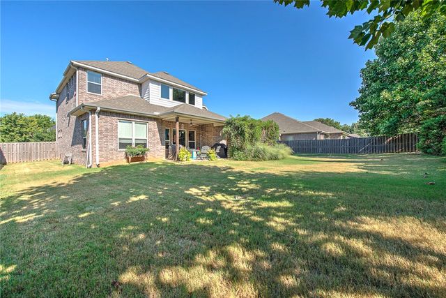 3724 N Jules Verne Avenue, Fayetteville, AR 72704