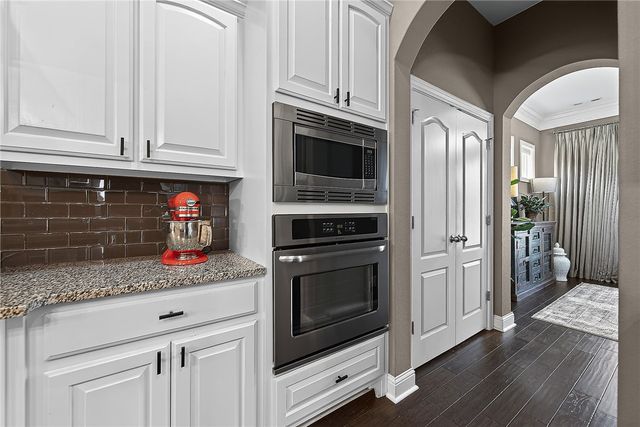3724 N Jules Verne Avenue, Fayetteville, AR 72704