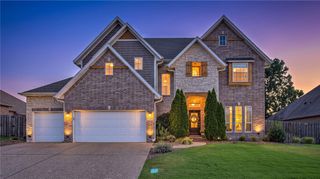 3724 N Jules Verne Avenue, Fayetteville, AR 72704