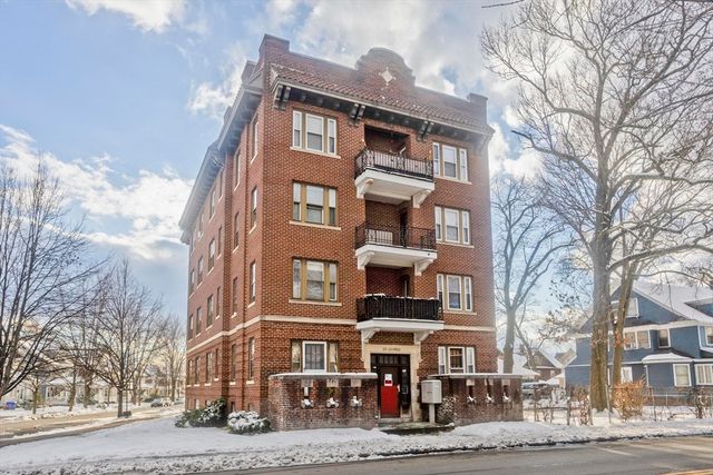 228 Belmont Ave, Springfield, MA 01108